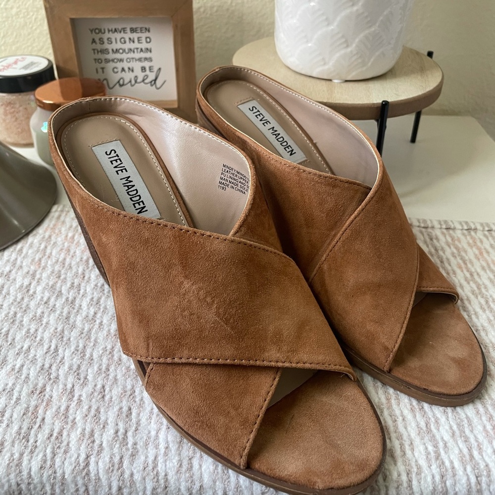 Steve Madden Camel Colored Mules